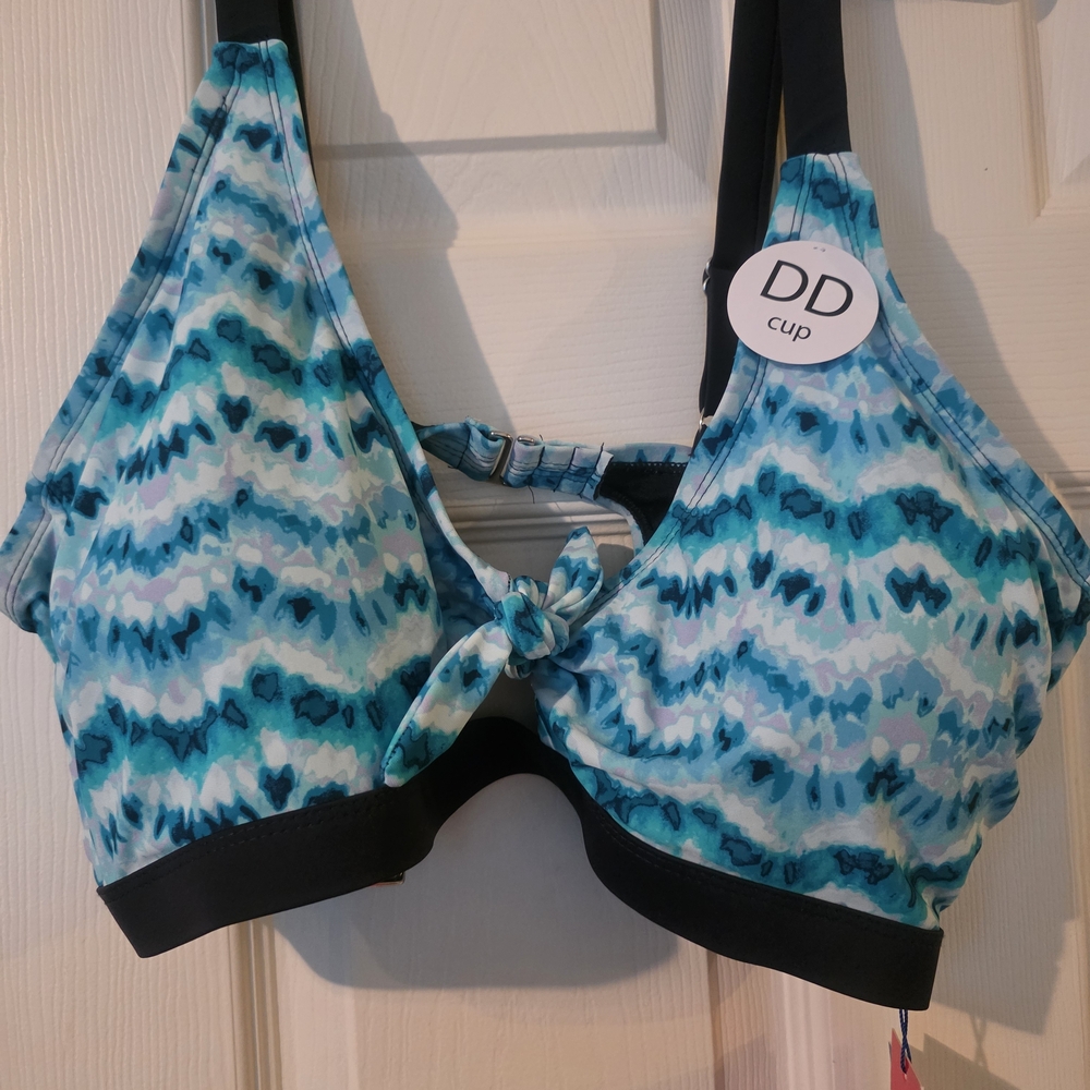 3 Piece Set. Blue & Teal Patterned DD Cup Bikini Top, Bottoms, and Sarong